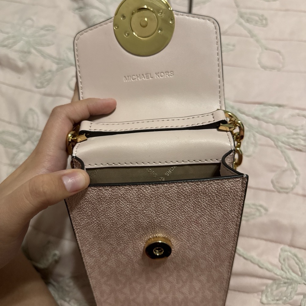 Michael Kors Pink and White Crossbody Bag - Picture 3 of 5